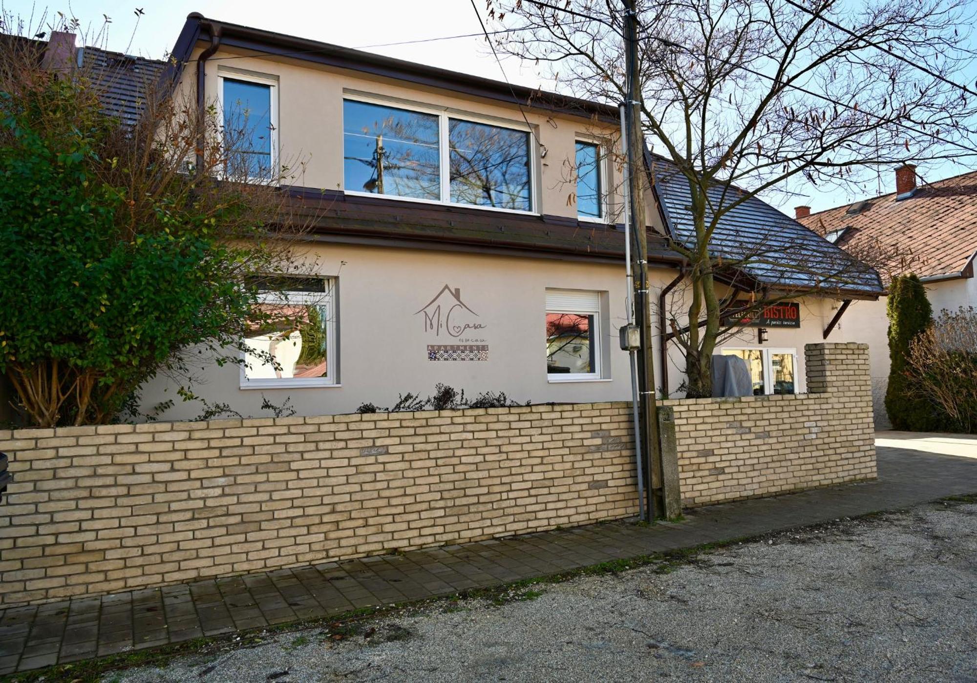 Апартаменты Mi Casa Rustica Мошонмадьяровар Экстерьер фото